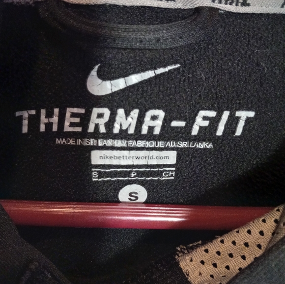 Nike Therma-Fit Sportwear Men's Front Pockets Black Small Long Sleeves Hoodie - Picture 2 of 7